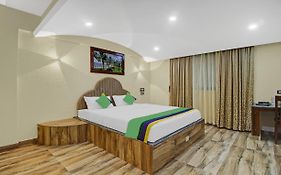 Treebo Majestic Palms, 2 Km From Colva Beach